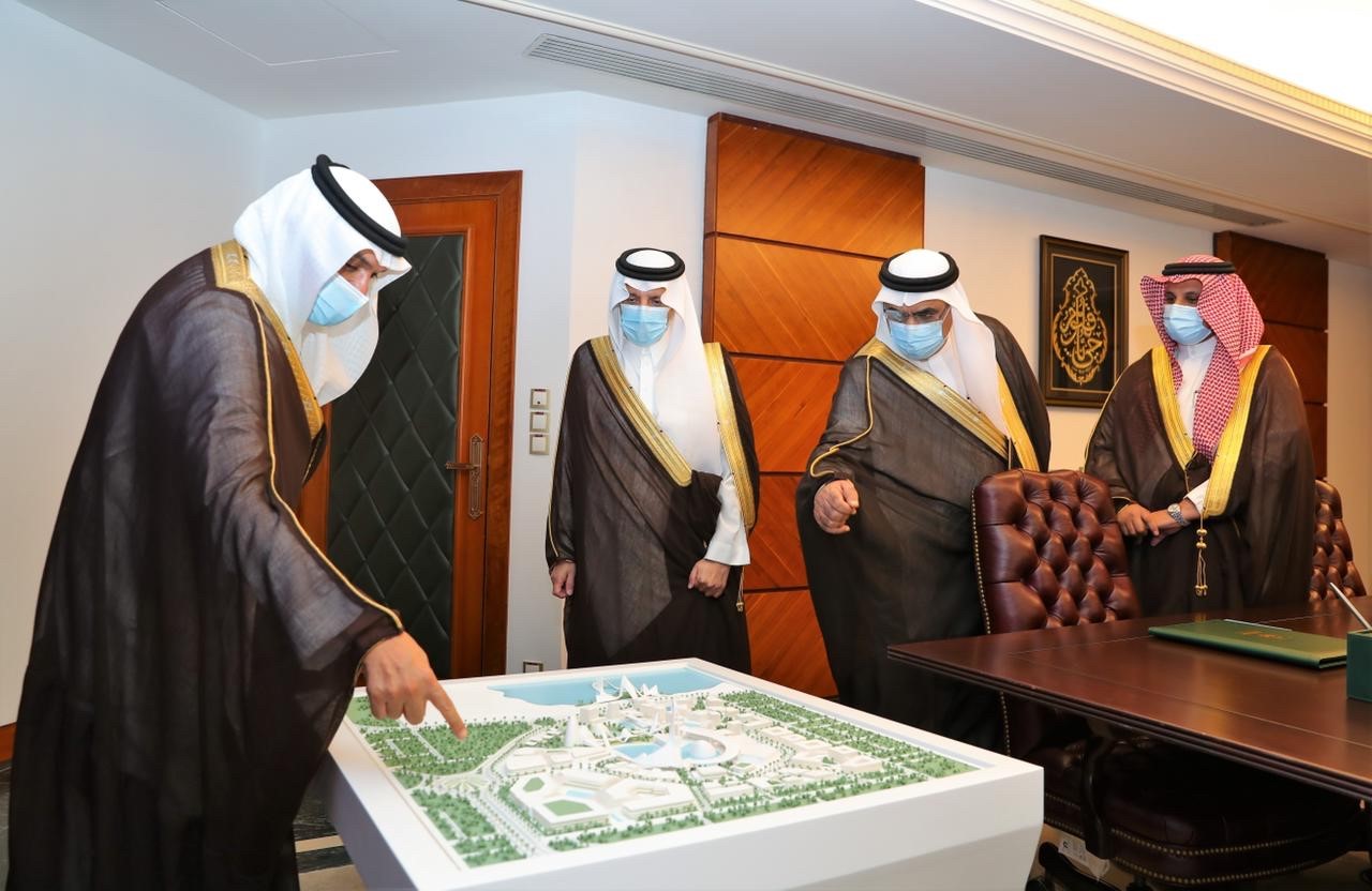 Eastern Province Prince Reviews "Khobar Al Khair" Initiative